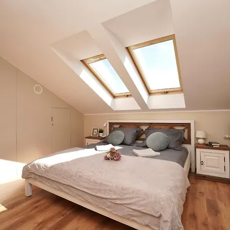 Lägenhet Mmrent Two-story *